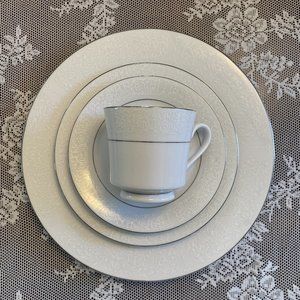 Sango "Scarsdale" 8079 Bone China Dinnerware Set for 12 with Serving Accessories